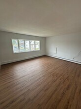 20 Kipp Ave in Lodi, NJ - Building Photo - Building Photo