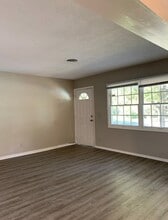 6446 Lucente Dr in Jacksonville, FL - Building Photo - Building Photo