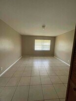1570 E Breezy Ln in West Palm Beach, FL - Building Photo