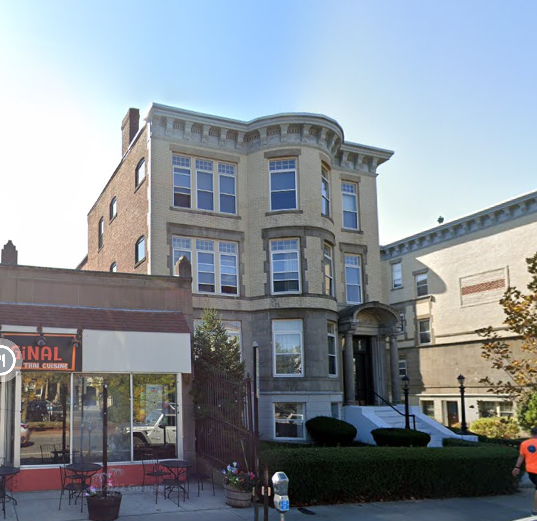 1677 Beacon St, Unit 2 in Brookline, MA - Building Photo