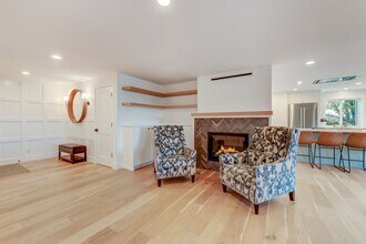 10829 Marine View Dr SW in Seattle, WA - Building Photo - Building Photo