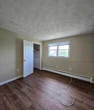 101 Douglas St in Revere, MA - Building Photo - Building Photo