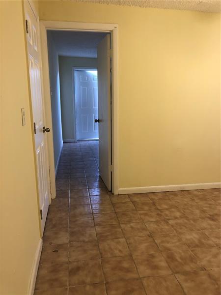 4924 SW 44th Ave in Fort Lauderdale, FL - Building Photo - Building Photo