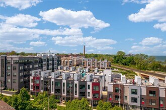 1240 W 70th St in Cleveland, OH - Building Photo - Building Photo