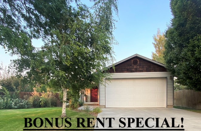 property at 201 W Mt Hood Ct