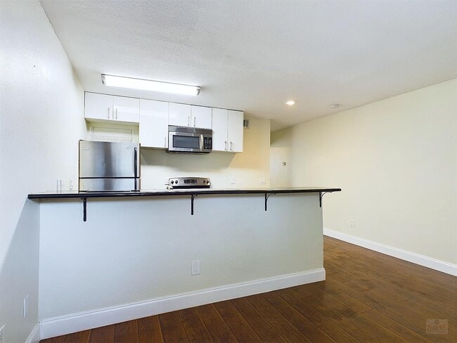 2302 East Side Dr in Austin, TX - Building Photo - Building Photo