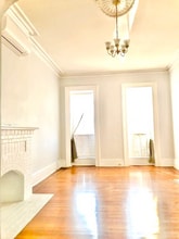 216 W Madison St in Baltimore, MD - Building Photo - Building Photo
