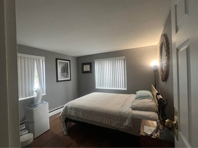194 Lexington St in Watertown, MA - Building Photo - Building Photo