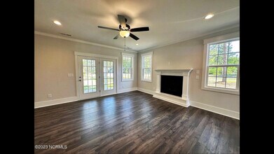 623 Muscadine Ln in Aberdeen, NC - Building Photo - Building Photo