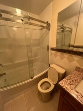 7 Sassafras Dr in Lumberton, NJ - Foto de edificio - Building Photo