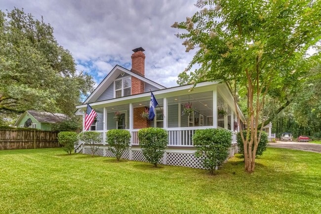 408 Woodland Shores Rd in Charleston, SC - Building Photo - Building Photo