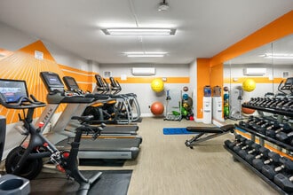 Calvert House Apartments in Washington, DC - Building Photo - Interior Photo