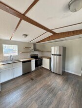 150 Oakwood Ln in Thomasville, GA - Building Photo - Building Photo