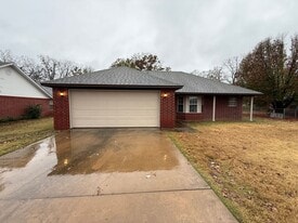 609 Loop W in Roland, OK - Building Photo