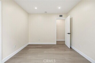 9233 Swinton Ave in Los Angeles, CA - Building Photo - Building Photo