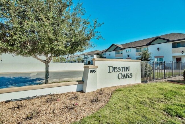 995 Airport Rd in Destin, FL - Building Photo - Building Photo