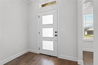 1361 Sessile Oak Wy in Bentonville, AR - Foto de edificio - Building Photo