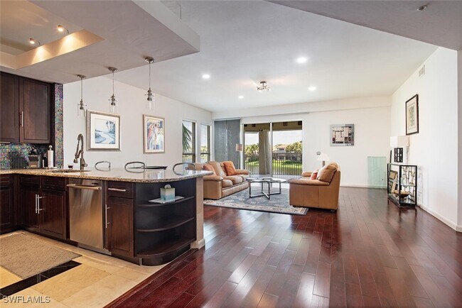 property at 1845 Les Chateaux Blvd