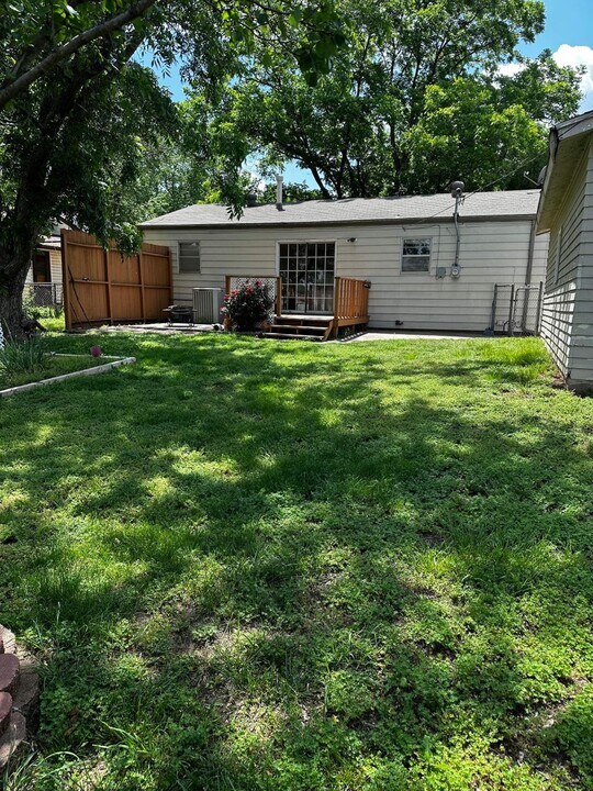 236 N Twin Pines Ave Photo