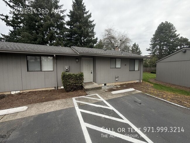 242 NE 143rd Ave in Portland, OR - Building Photo - Building Photo