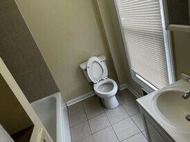 14 101st St in Troy, NY - Building Photo