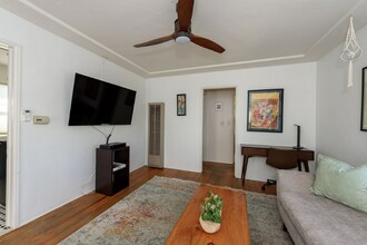 3270 Cedar St in San Diego, CA - Building Photo - Building Photo