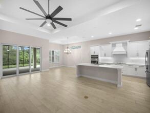 12615 SW Sunrise Lk Ter in Port St. Lucie, FL - Building Photo - Building Photo
