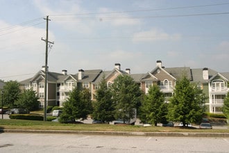 xCrestmark Apartment Homes in Lithia Springs, GA - Building Photo - Building Photo
