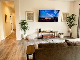 8180 E Shea Blvd, Unit 1082 in Scottsdale, AZ - Building Photo