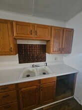 319 S Ash St in Bristow, OK - Building Photo - Building Photo