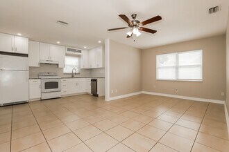 779 Lynndale St N in St. Petersburg, FL - Building Photo - Building Photo