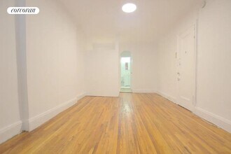 856 W End Ave in New York, NY - Building Photo - Building Photo