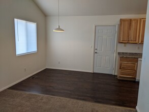 1651 N 15th St, Unit B in Canon City, CO - Building Photo - Building Photo