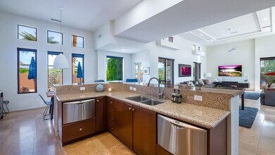 2 Dominion Ct in Rancho Mirage, CA - Building Photo - Building Photo