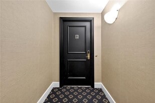 75 14th St NE in Atlanta, GA - Building Photo