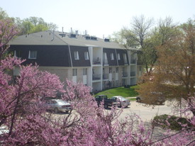 Fountain Apartments