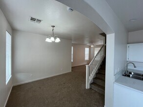6646 Black Oil Dr in Las Vegas, NV - Building Photo - Building Photo