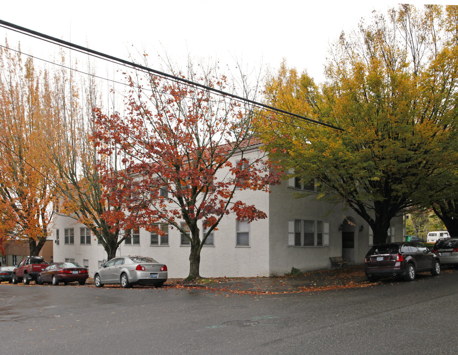 Mission Rose Apartments in Portland, OR - Foto de edificio