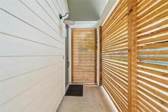 1806 Garden St in Austin, TX - Building Photo - Building Photo