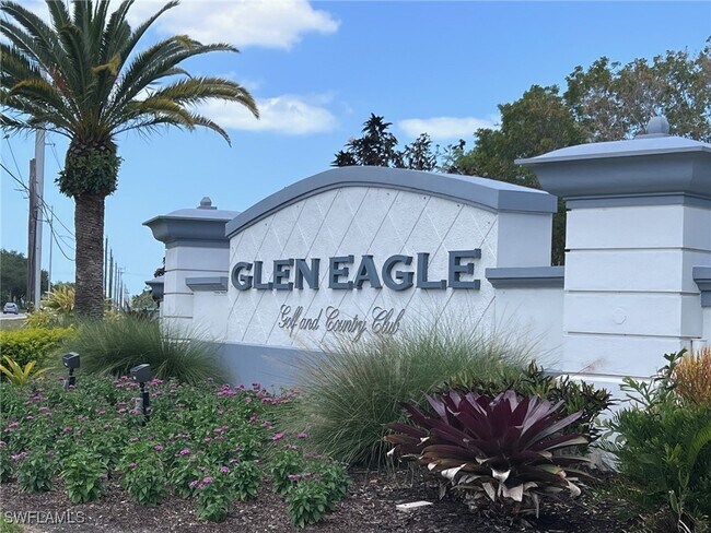 1051 Eastham Way in Naples, FL - Building Photo - Building Photo