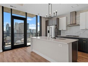 360 N 5th St in Minneapolis, MN - Building Photo - Building Photo