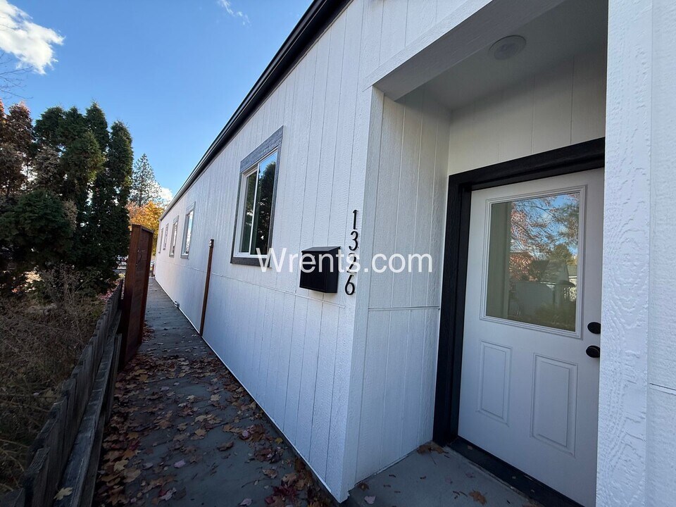 1324-1326 W Dalke Ave in Spokane, WA - Foto de edificio