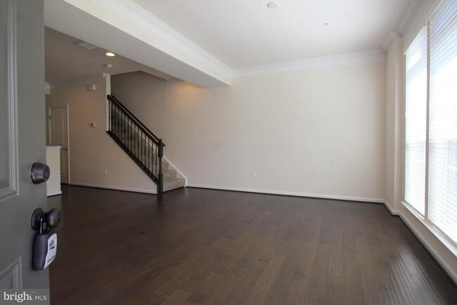 property at 13615 Air and Space Museum Pkwy