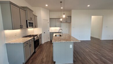 10443 Highpoint Dr in Denham Springs, LA - Building Photo - Building Photo