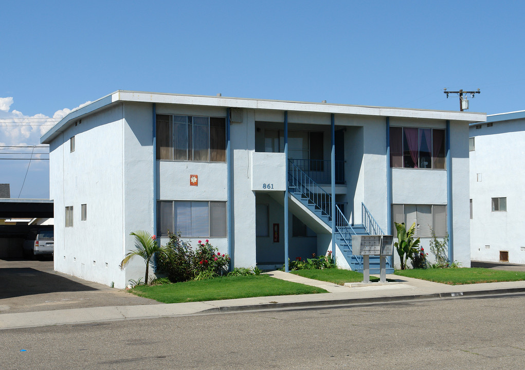 861 Jane Dr in Port Hueneme, CA - Foto de edificio