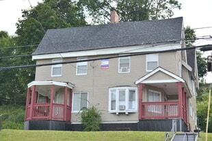 1418 E Genesee St in Syracuse, NY - Building Photo