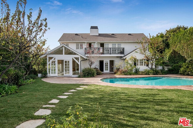 property at 1110 Stradella Rd