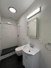 225 W 110th St in New York, NY - Building Photo - Building Photo