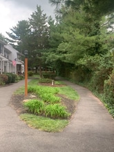 204 Columbia Common in Hillsborough, NJ - Building Photo - Building Photo