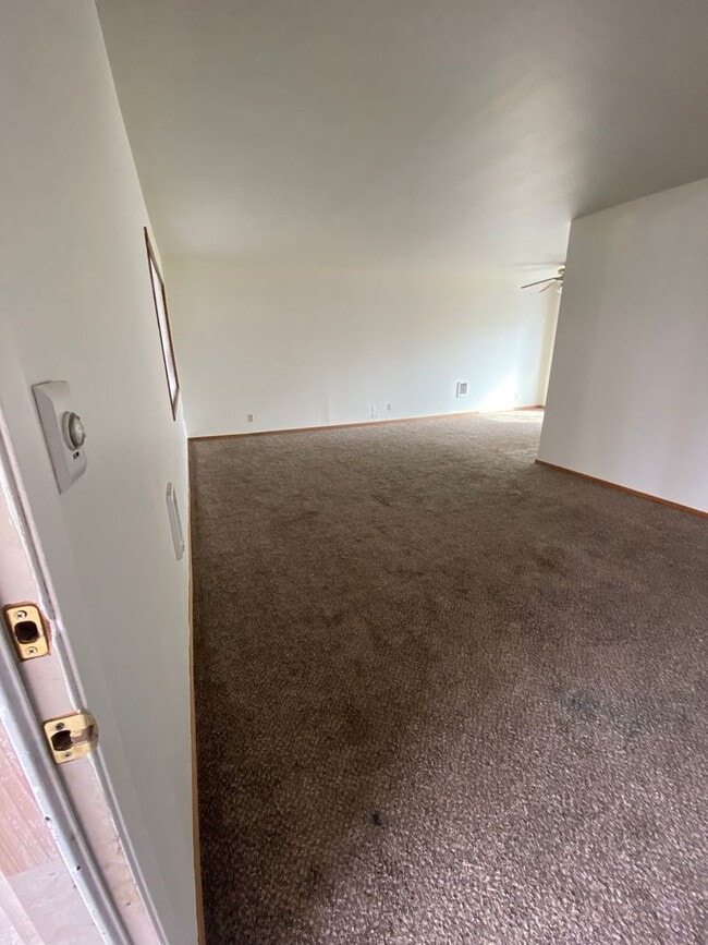 8919 Travis Dr in Moses Lake, WA - Building Photo - Building Photo